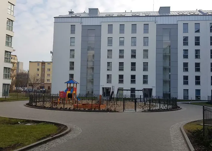 New Apartment 100M From Old Town And Marina